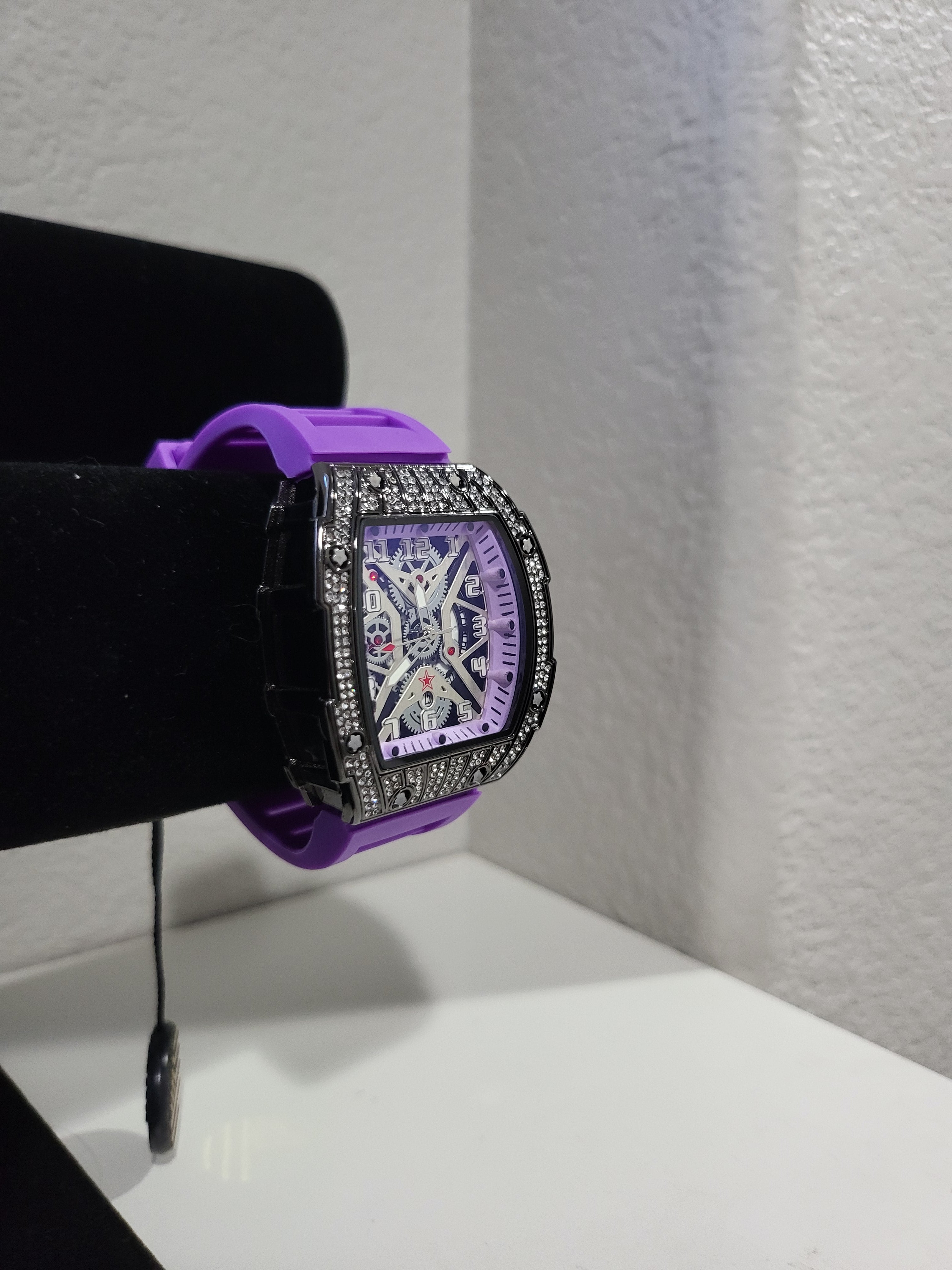 AJ Brand Purple Iced-Out Watch – Luxury Silicone Strap Fashion Timepiece