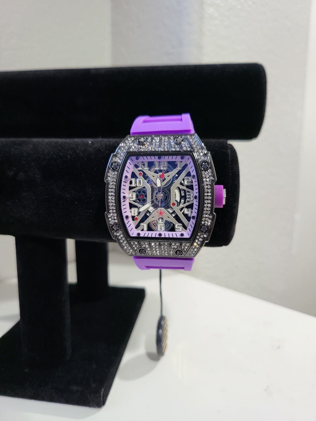 AJ Brand Purple Iced-Out Watch – Luxury Silicone Strap Fashion Timepiece