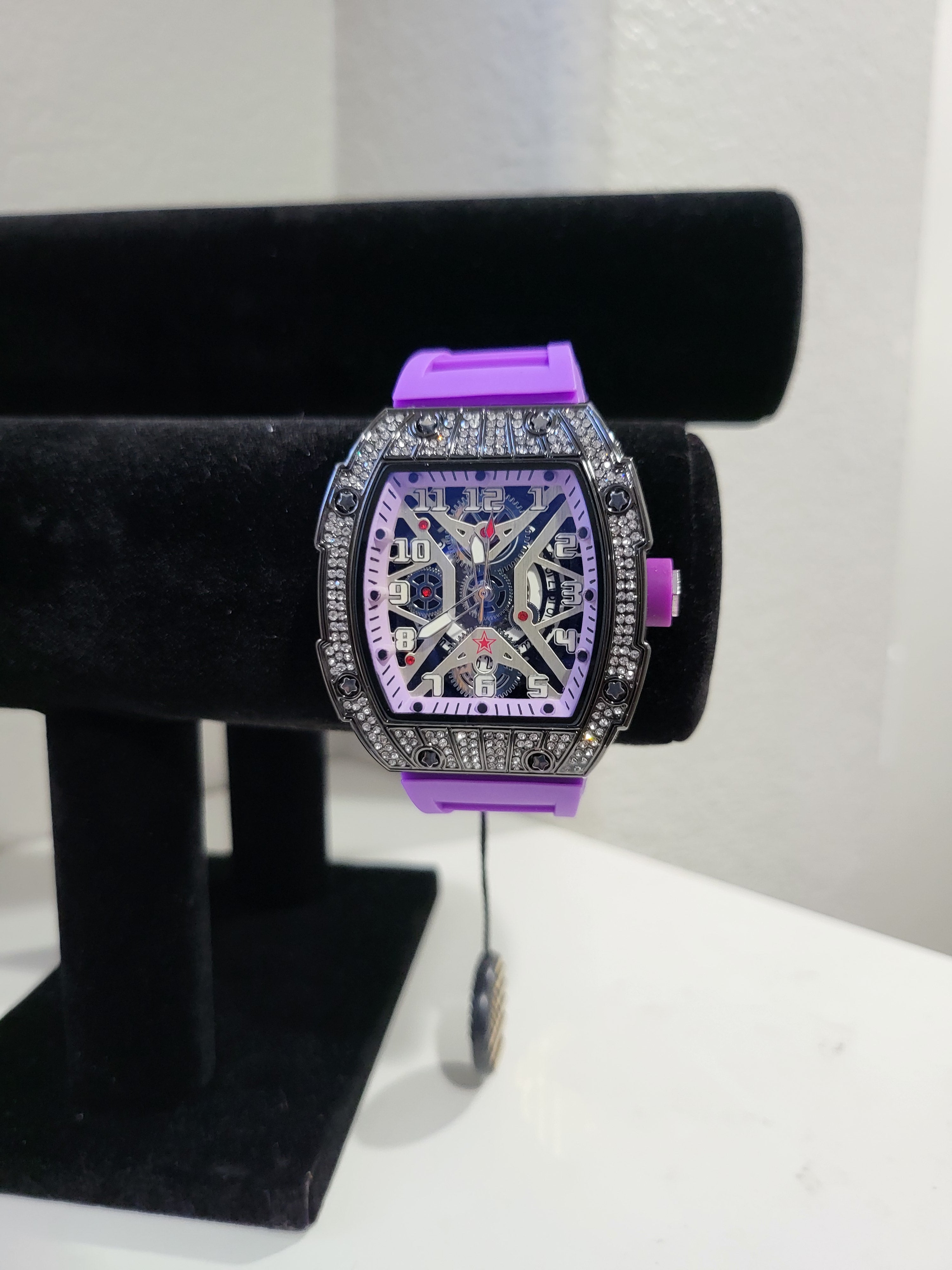 AJ Brand Purple Iced-Out Watch – Luxury Silicone Strap Fashion Timepiece