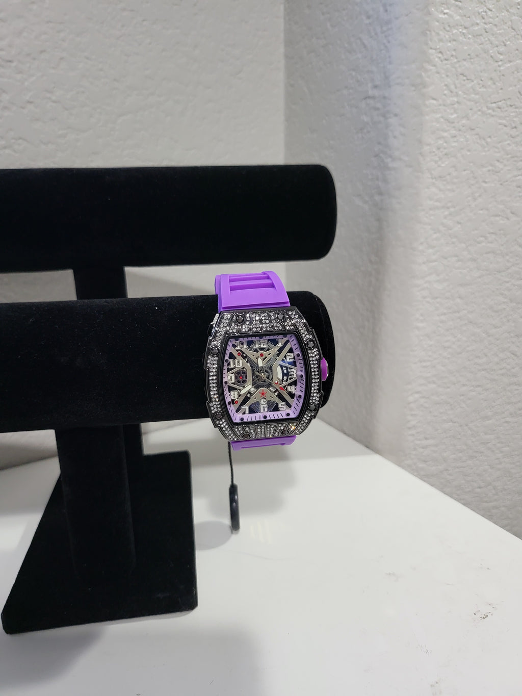 AJ Brand Purple Iced-Out Watch – Luxury Silicone Strap Fashion Timepiece