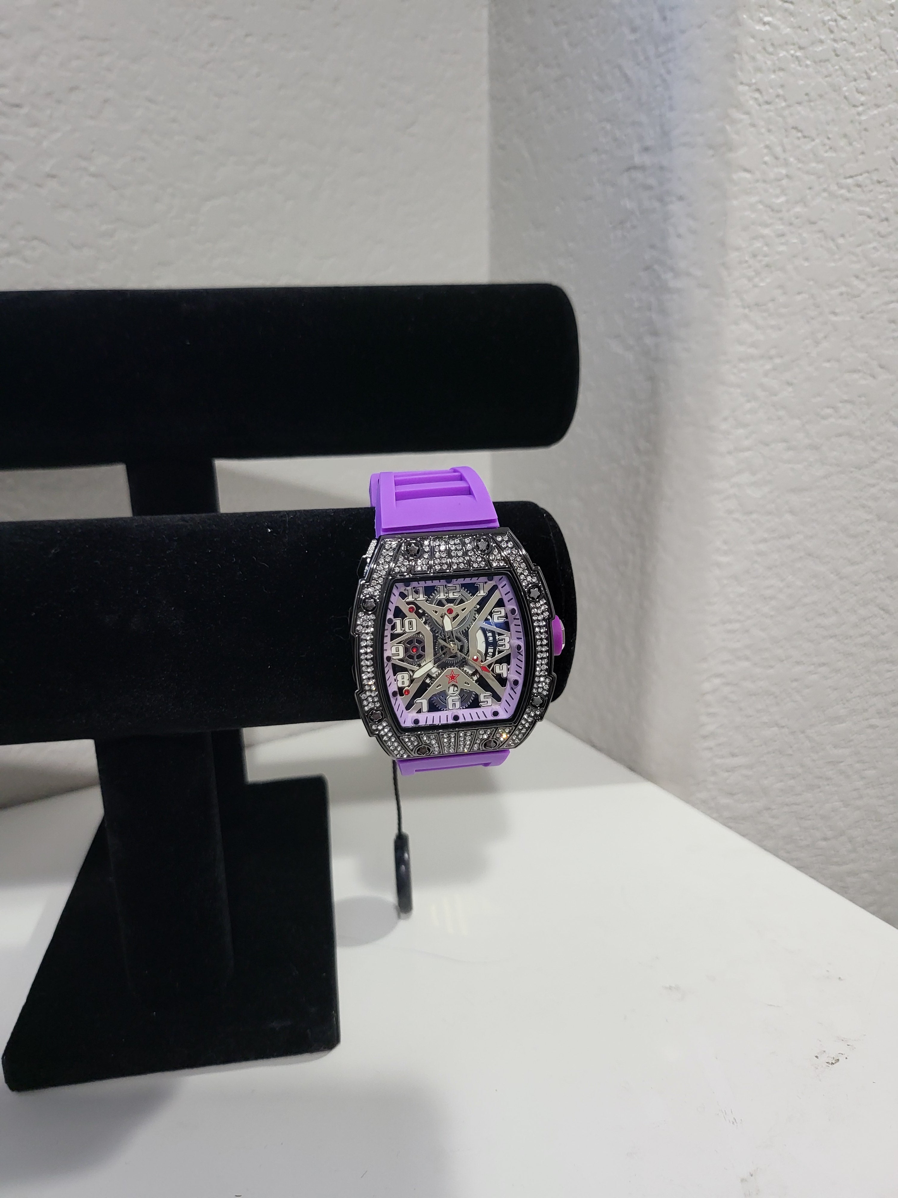 AJ Brand Purple Iced-Out Watch – Luxury Silicone Strap Fashion Timepiece