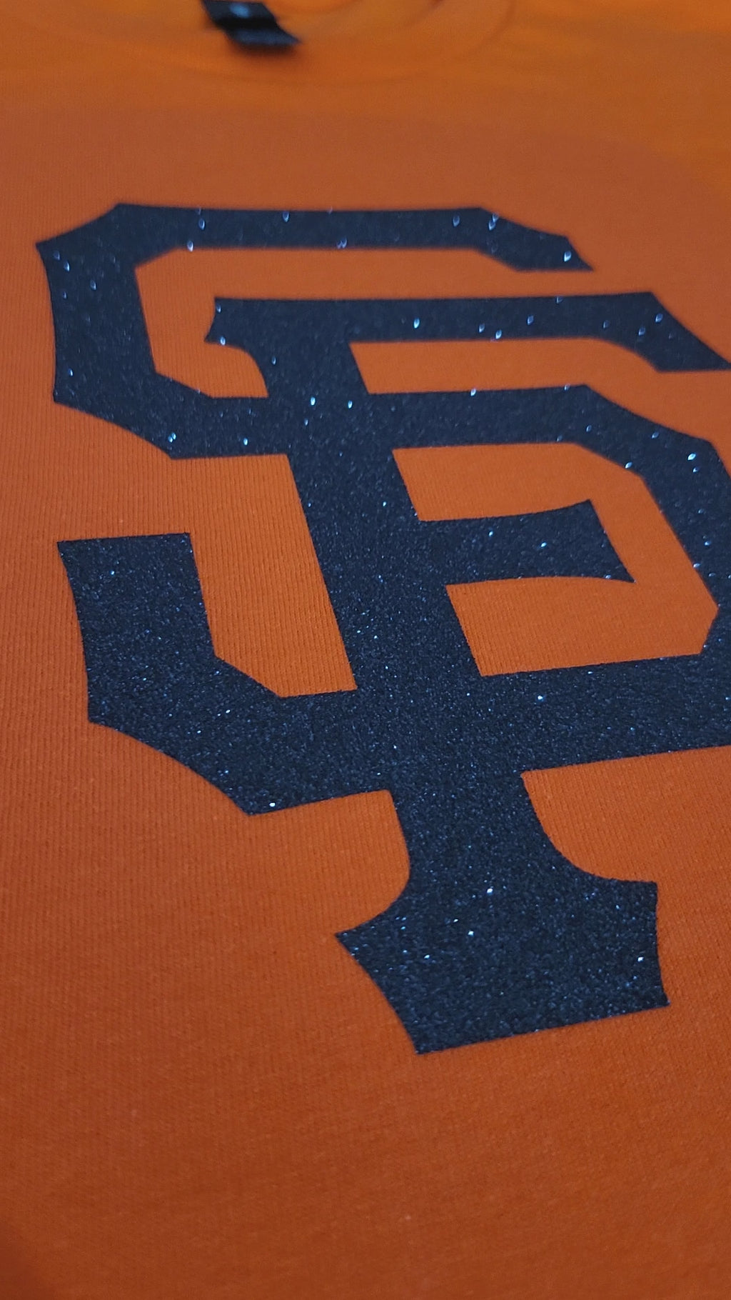San Francisco Giants Glitter Logo T-Shirt – Sparkle SF Fan Tee-ORANGE